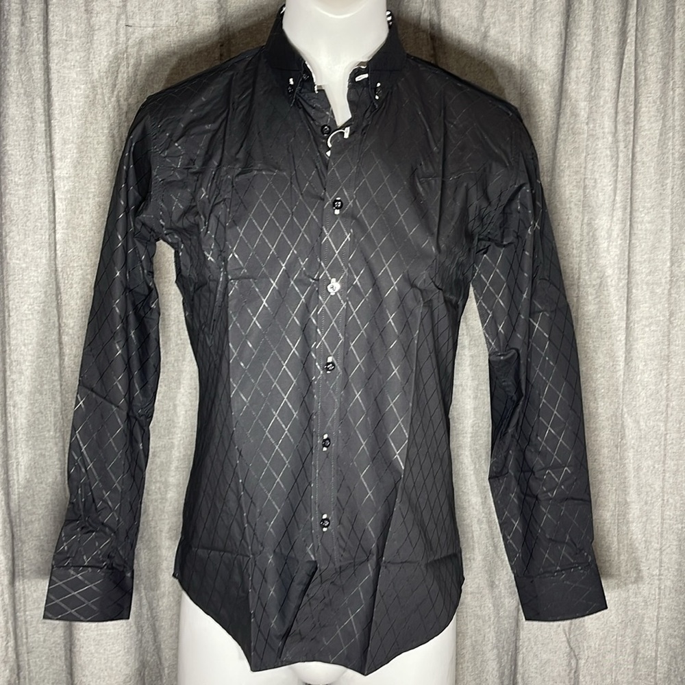 📦 Men’s black button up (S-4 |M-21)